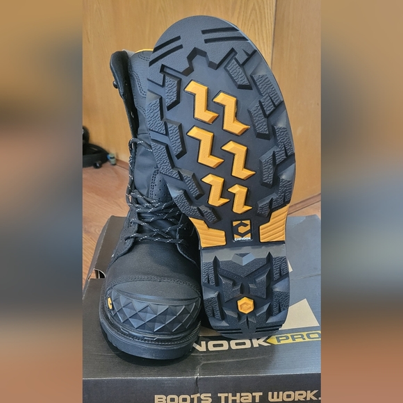 Chinook Composite Toe Work Boots - Picture 6 of 9